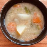 Dashi powder miso soup with rock-shaped vegetables